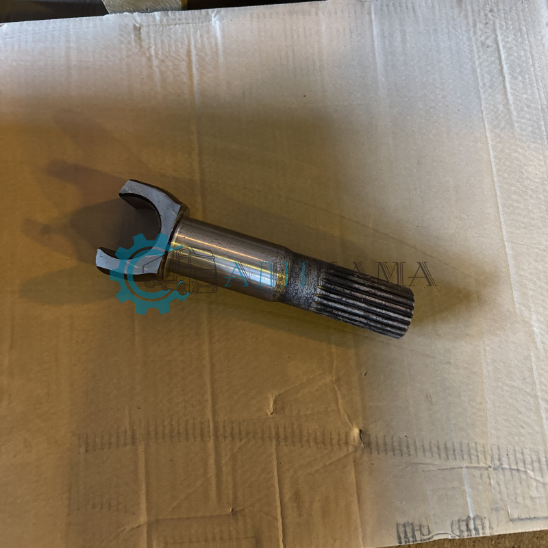 Кулак шарнира 4310 переднего моста (наружный короткий 20 шлиц с отв) / Миасс